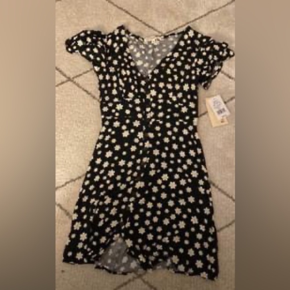 Daisy Dress Small